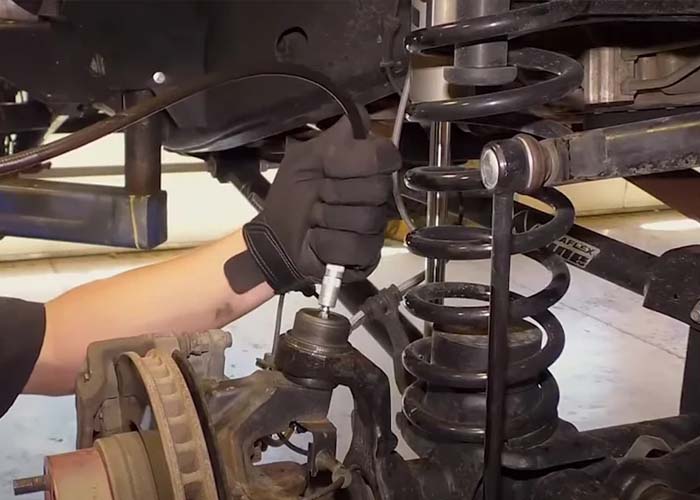 How to Fix Jeep Death Wobble: DIY Steps & Professional Repair Costs