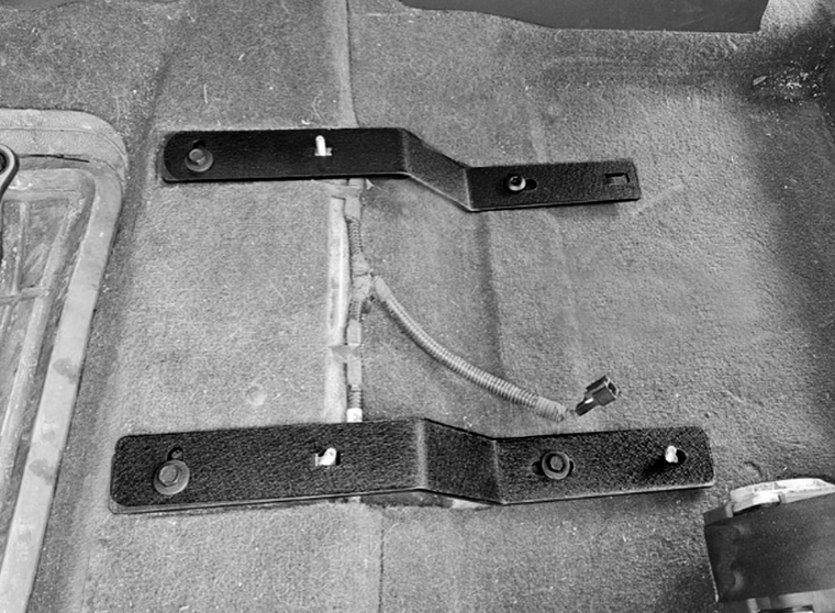 MISCH4x4 Big Boy Seat Bracket for 97-06 Jeep Wrangler TJ / LJ